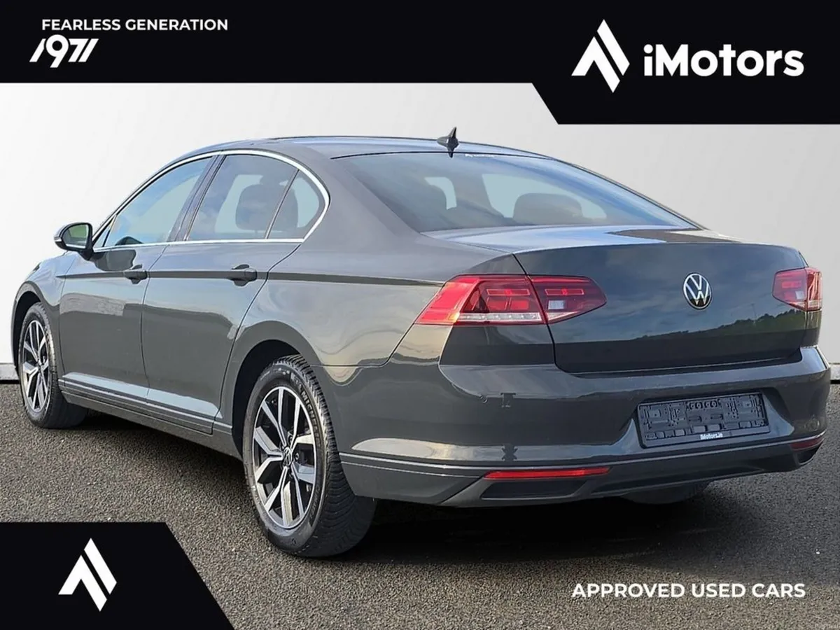 Volkswagen Passat SEL TDI DSG - Image 2