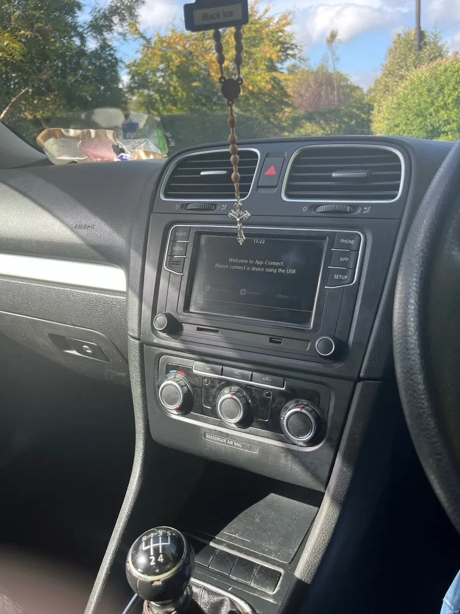 Volkswagen Golf - Image 5