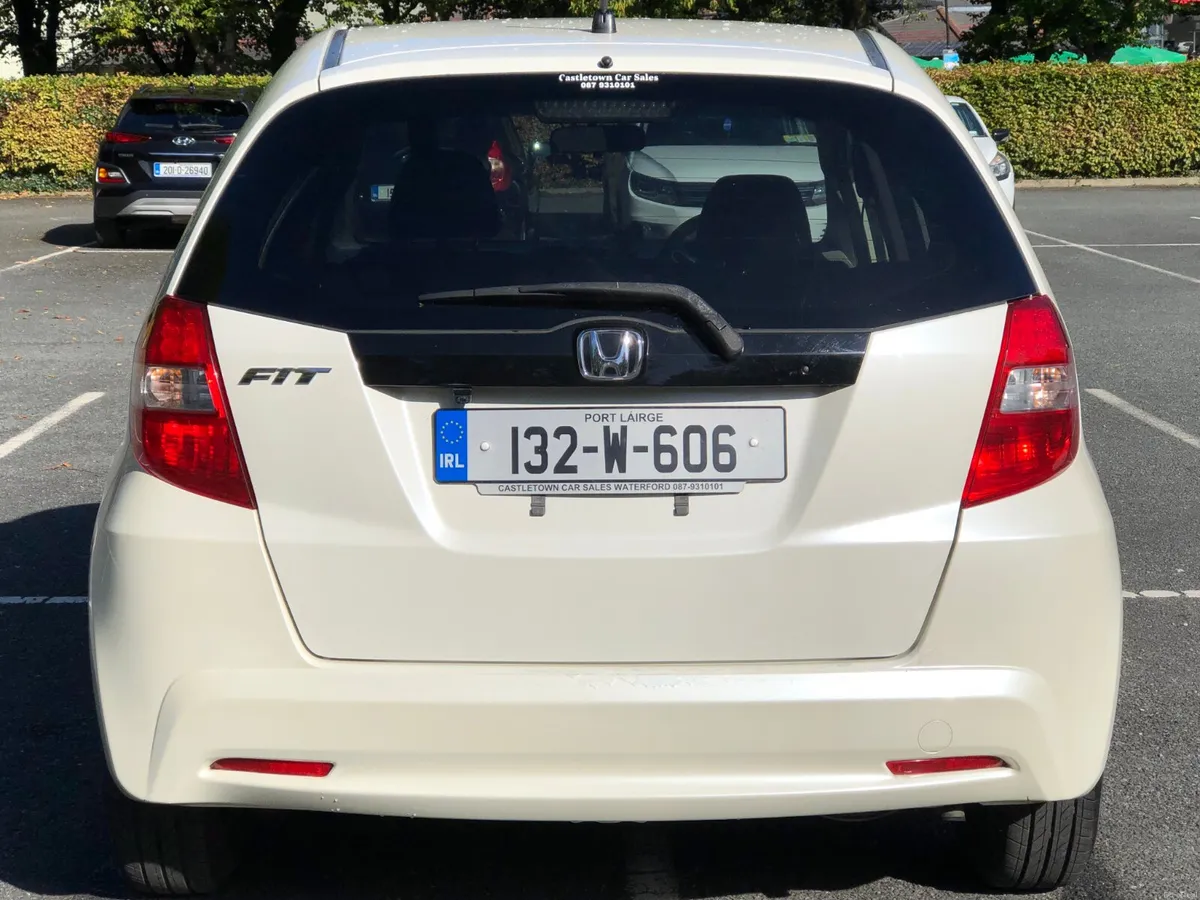 Honda Fit AUTOMATIC, NCT, PLEASE READ ADD - Image 6