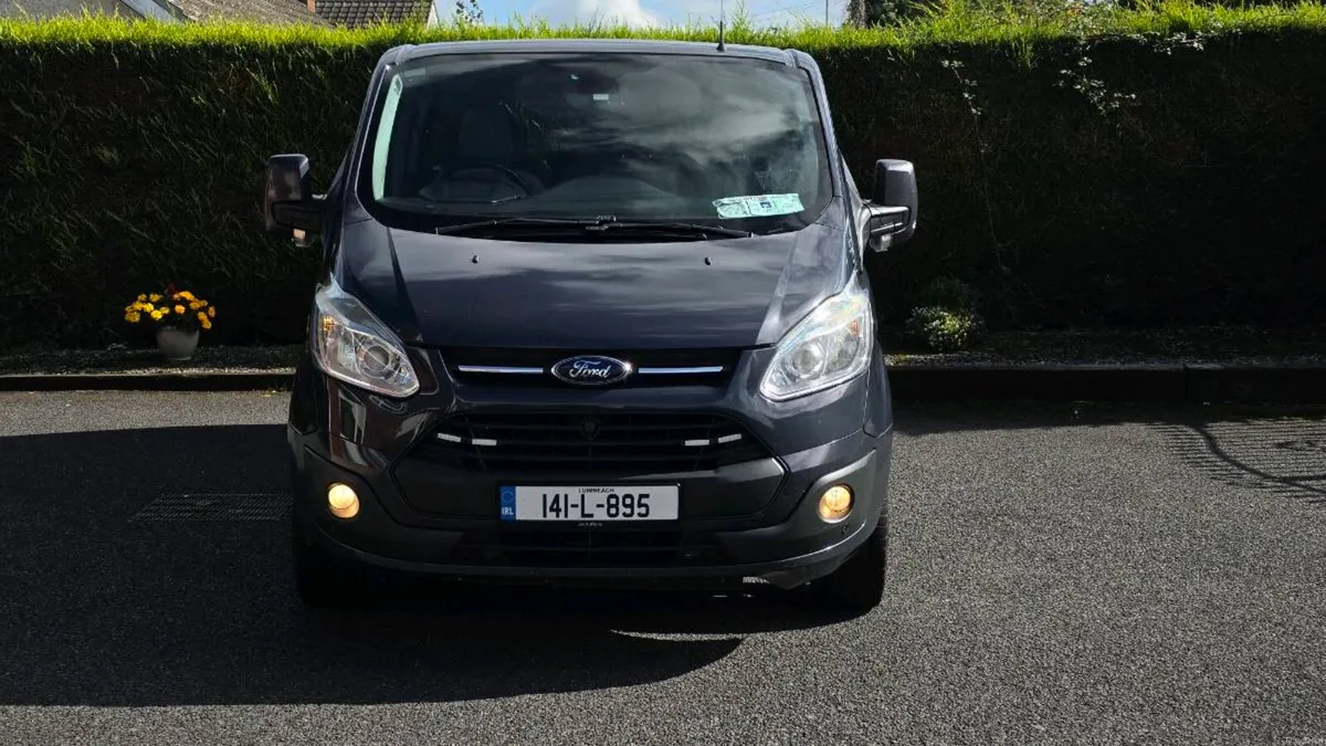 Ford Transit Custom Tourneo - Image 2
