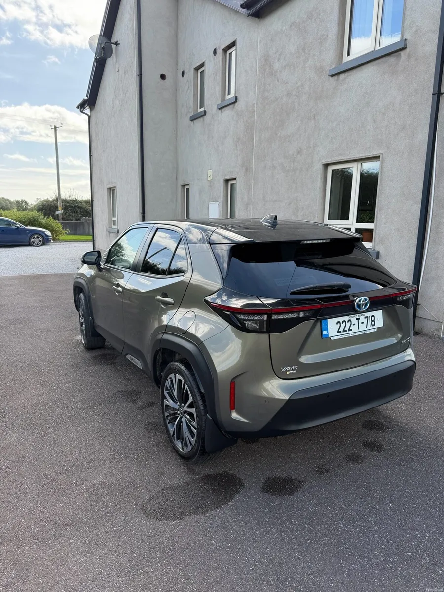 Toyota Yaris Cross SOL TOP SPEC - Image 2