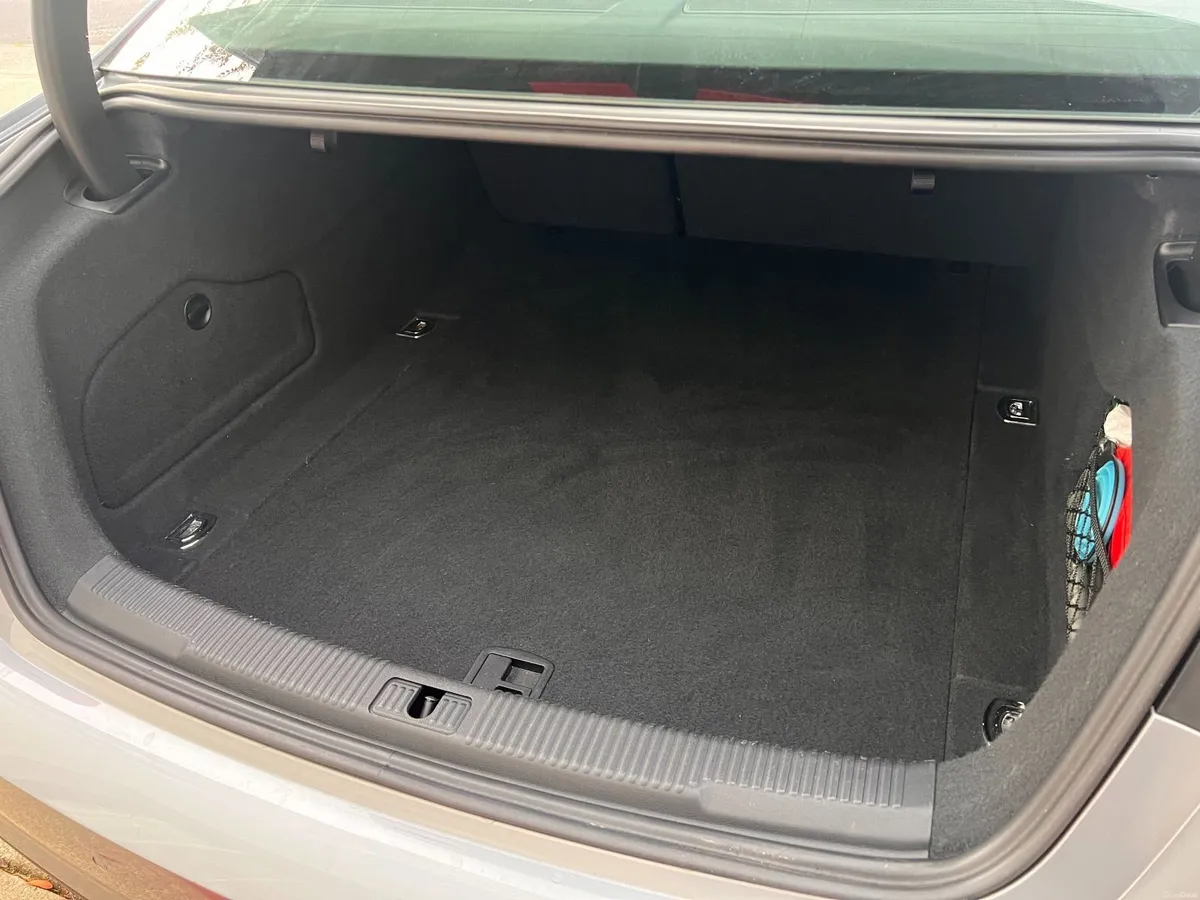 Audi A6 2017 Limousine SE - Image 4