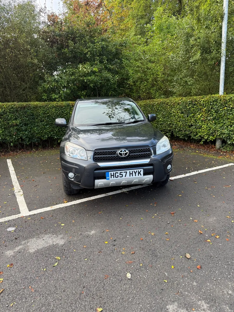 Toyota rav 4 - Image 2