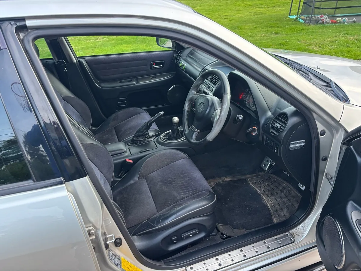 Is200 - Image 3