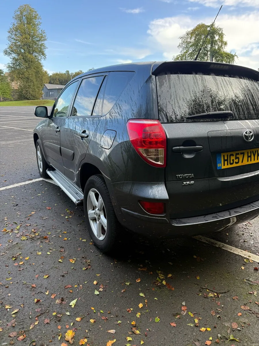 Toyota rav 4 - Image 5