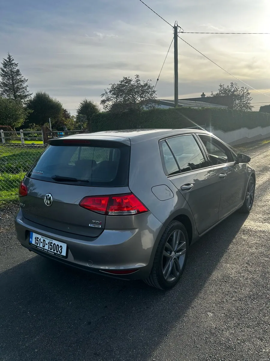 Volkswagen golf - Image 5