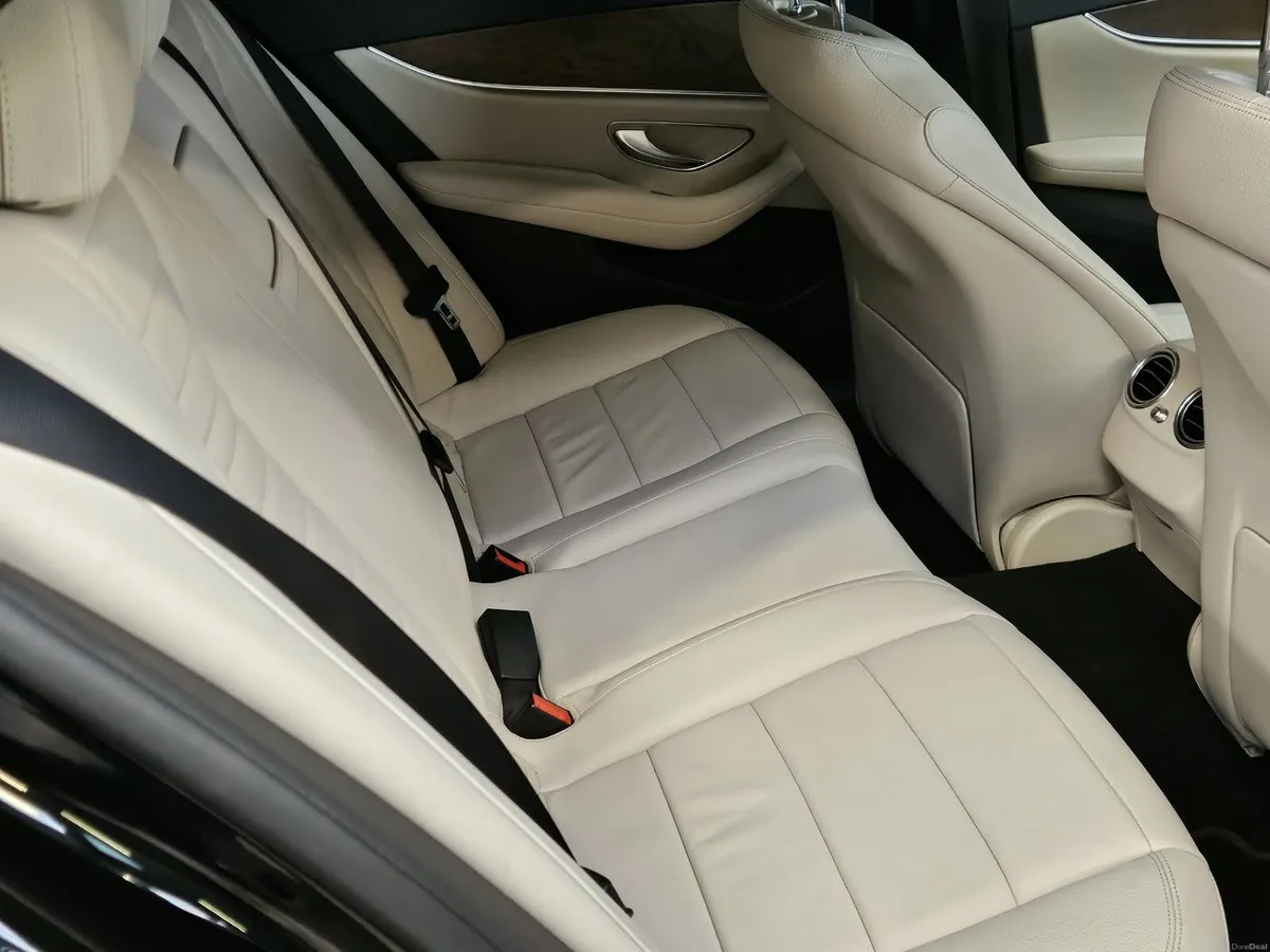 201 MERCEDES-BENZ E-CLASS 220 AMG LINE - Image 6
