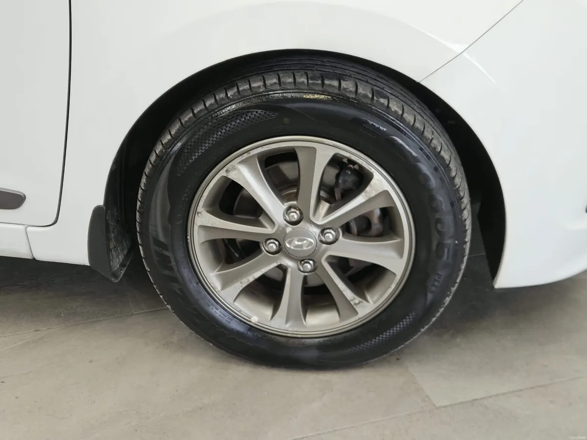 15 HYUNDAI I10 DELUXE EDITION - Image 6