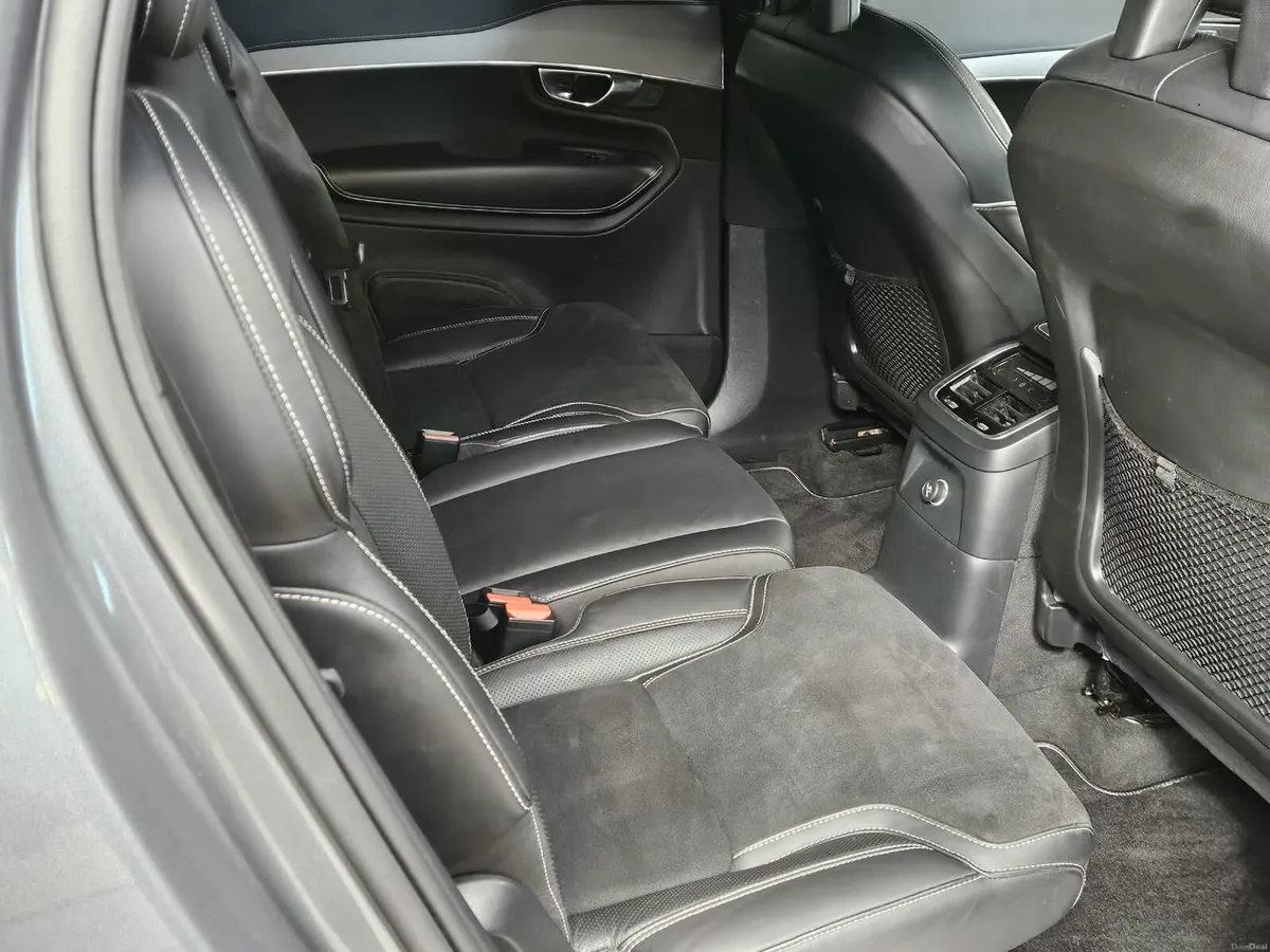 19 VOLVO XC90 T8 R DESIGN AWD PHEV  AUTO - Image 6