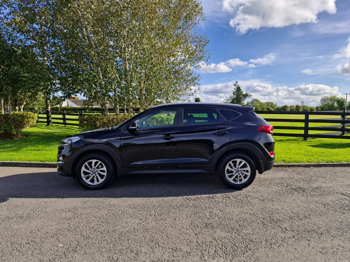 Hyundai Tucson Diesel (NCT TESTED AND TAXED)!!! - Image 6
