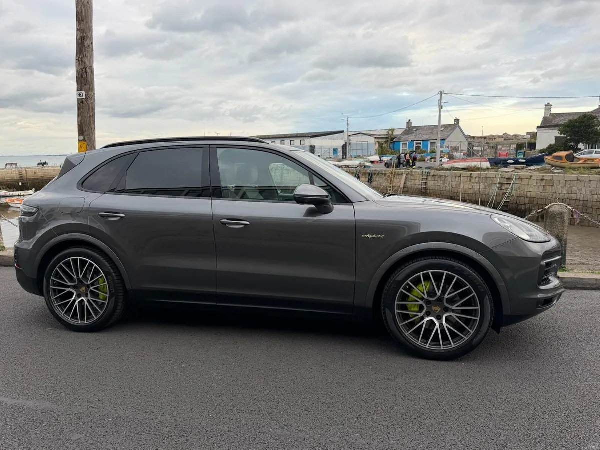 Porsche Cayenne E Hybrid - Image 5