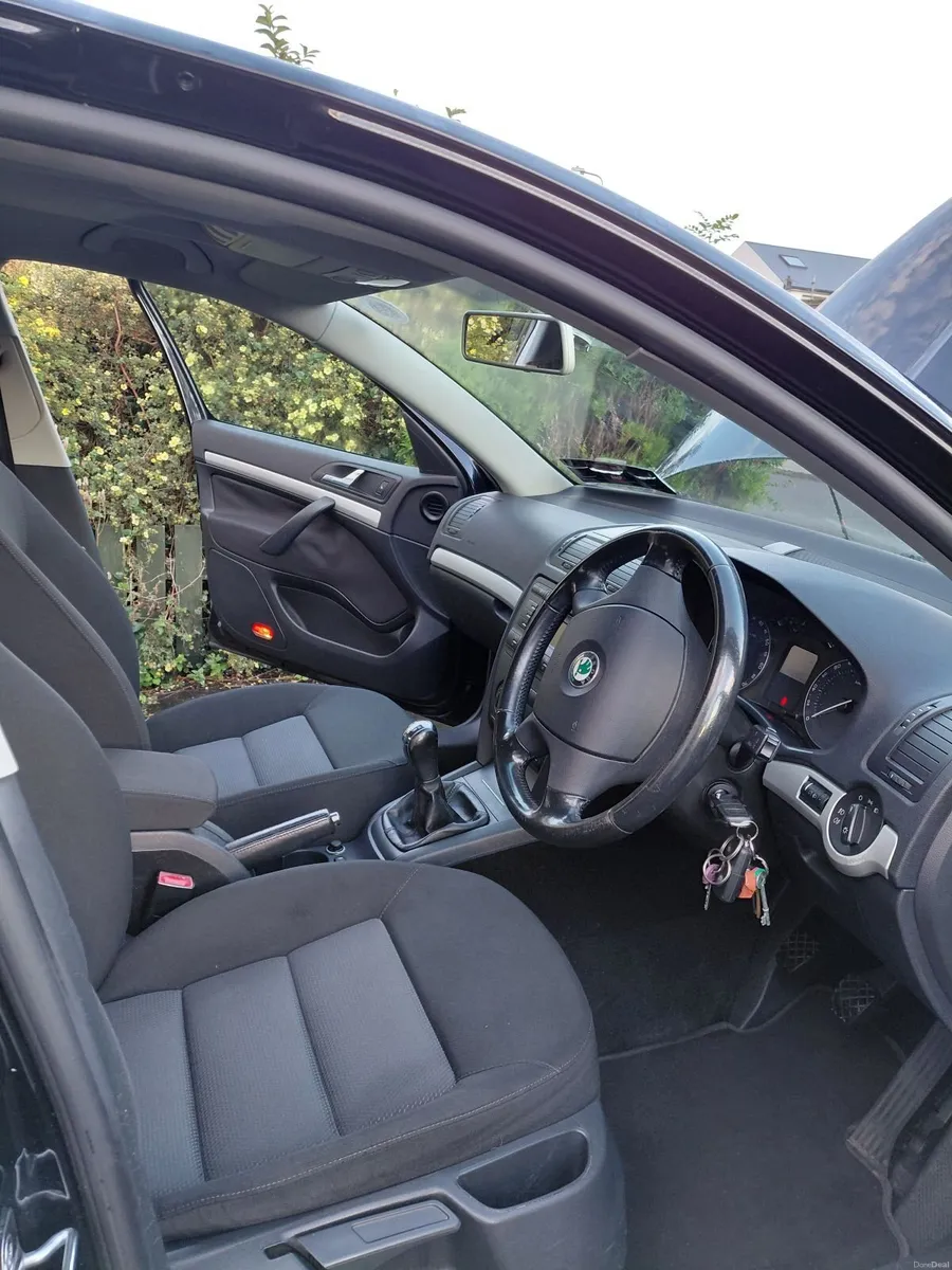 Skoda Octavia 2006 - Image 2