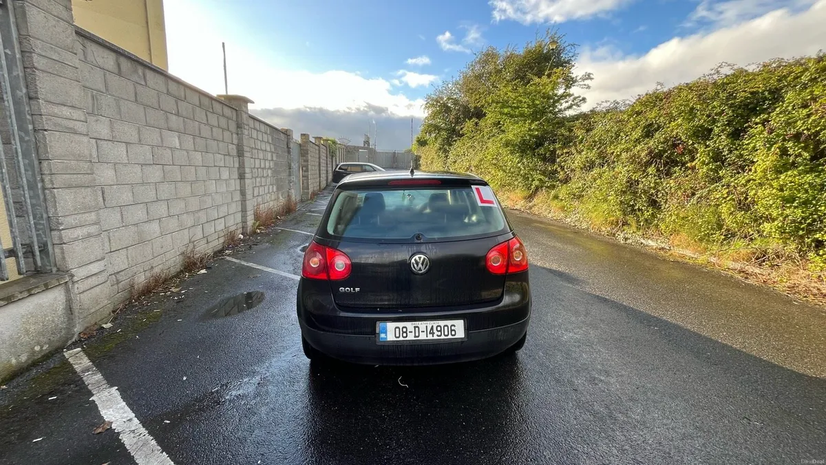 Volkswagen Golf - Image 4