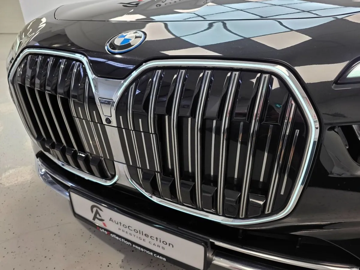 BMW 7-Series **EXCELLENCE MODEL**750E X-DRIVE** - Image 4