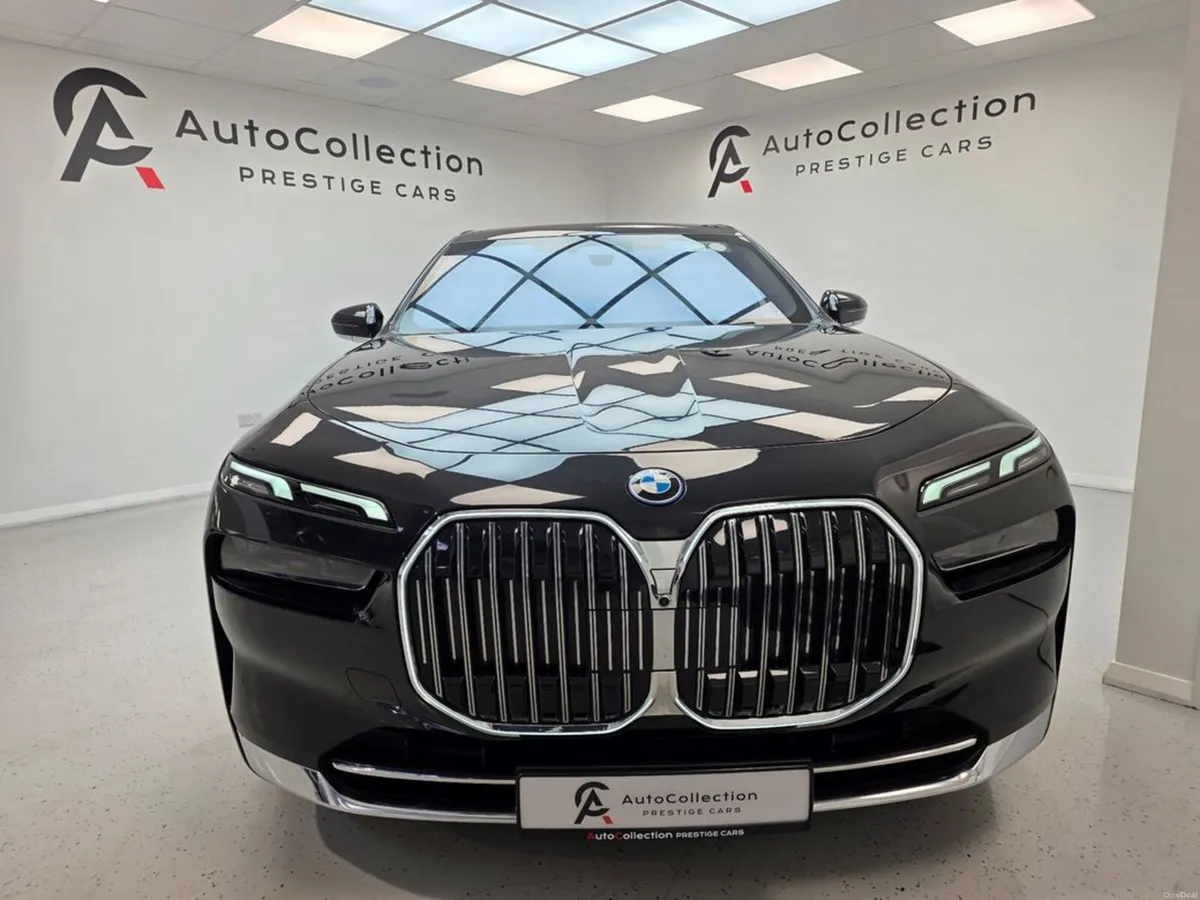 BMW 7-Series **EXCELLENCE MODEL**750E X-DRIVE** - Image 2