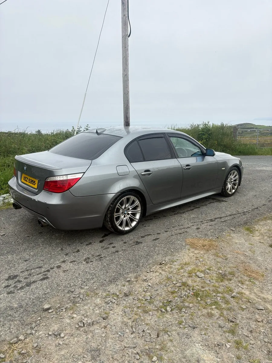 BMW 520 - Image 2