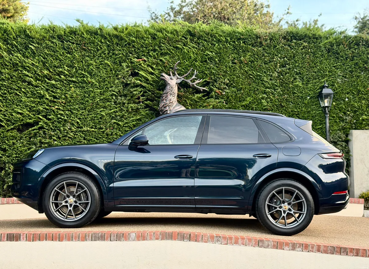 Porsche Cayenne 2024 - Image 6
