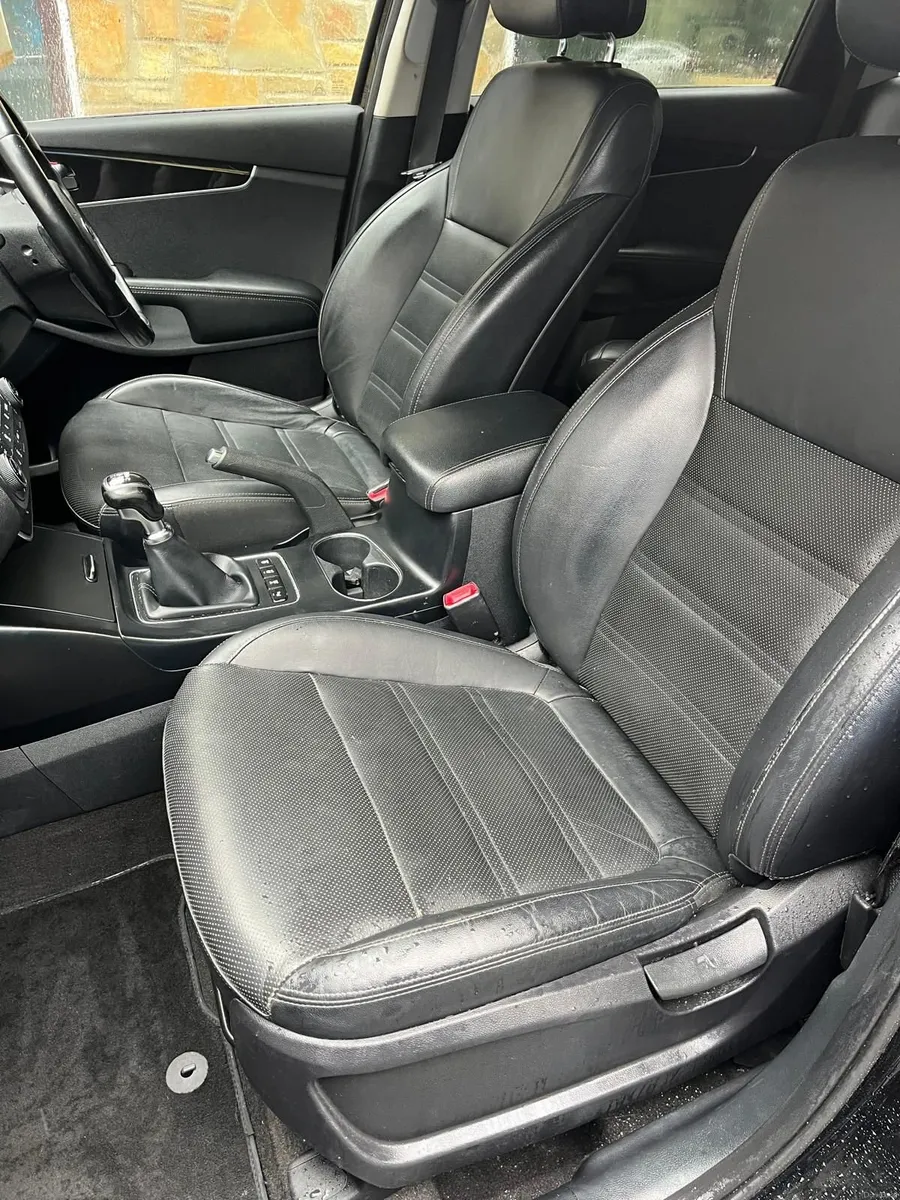 Kia Sorento 2016 - Image 3