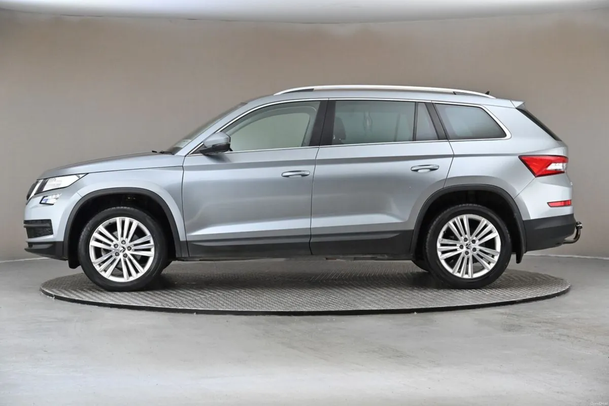 Skoda Kodiaq 2.0 TDI DSG AMBITION 150BHP 7SEATS ** - Image 5
