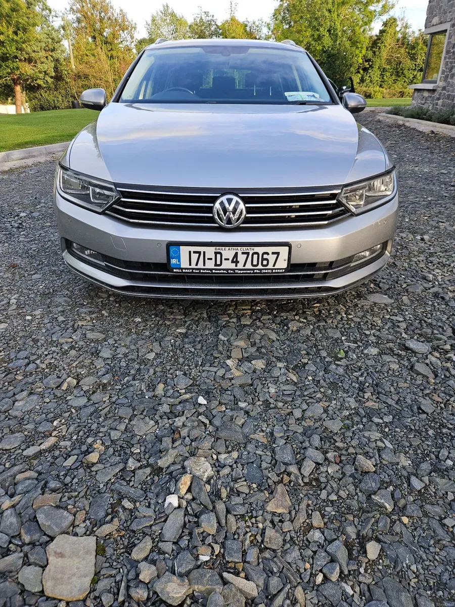 Volkswagen Passat  GT 2.0L 2017 - Image 3