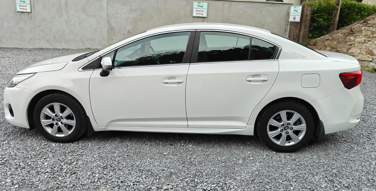 152 Toyota Avensis NCT 11/2027 - Image 5