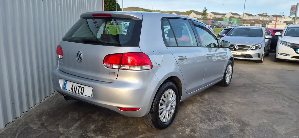Volkswagen Golf auto 1.2 petrol very low kms - Image 6