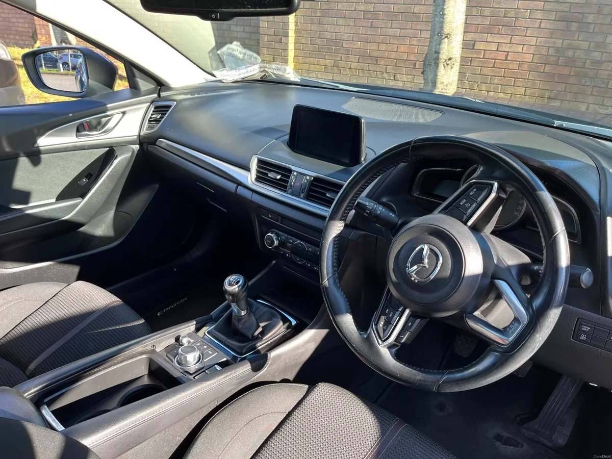 Mazda Mazda3 2017 - Image 4