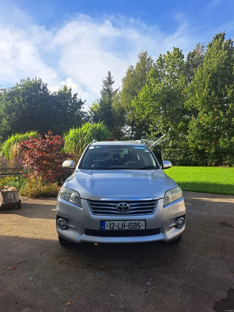 Toyota RAV4 2012 - Image 2