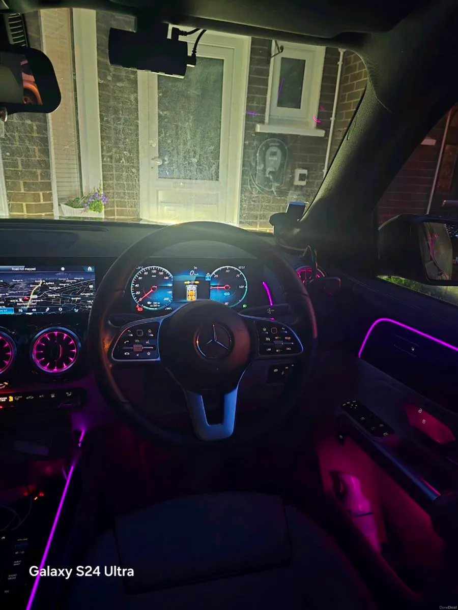 Mercedes-Benz EQB - Image 3