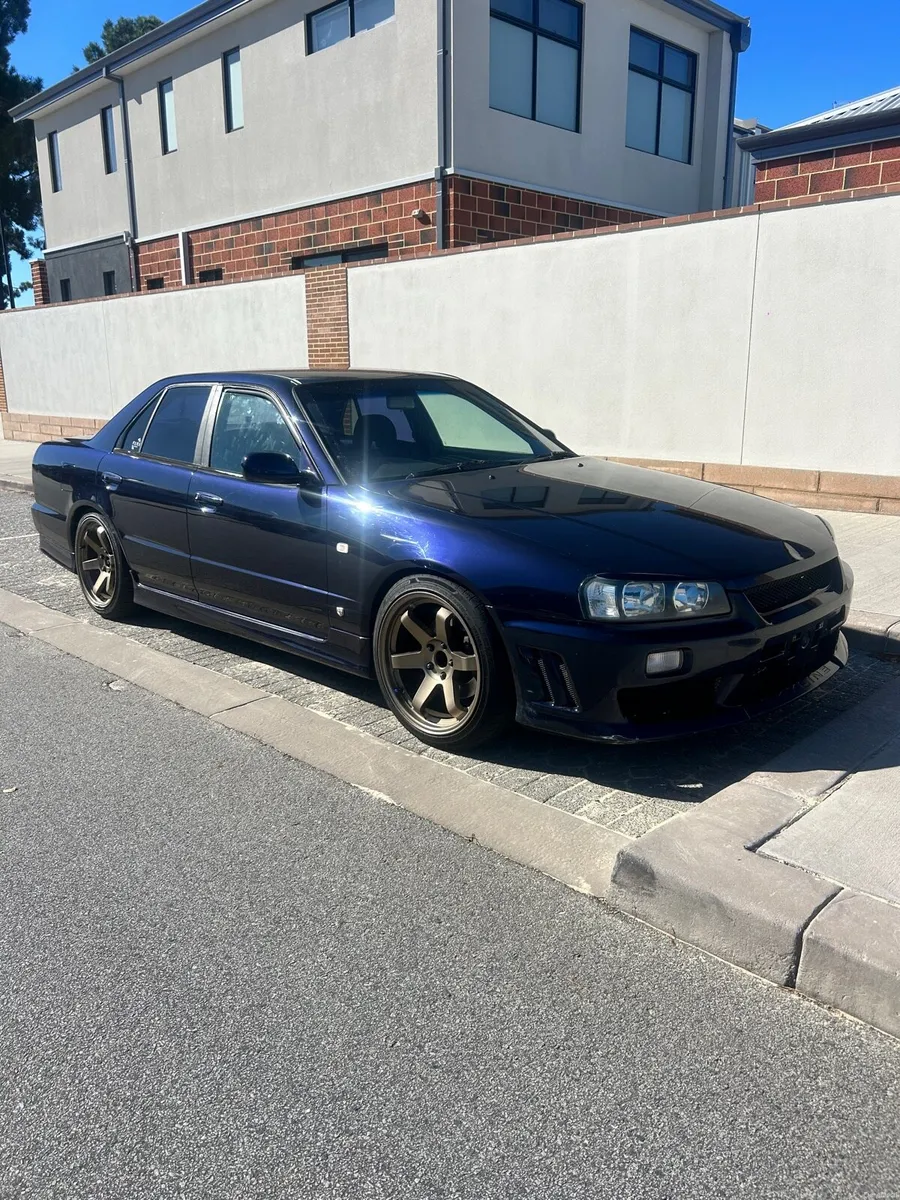 Nissan skyline r34 - Image 1