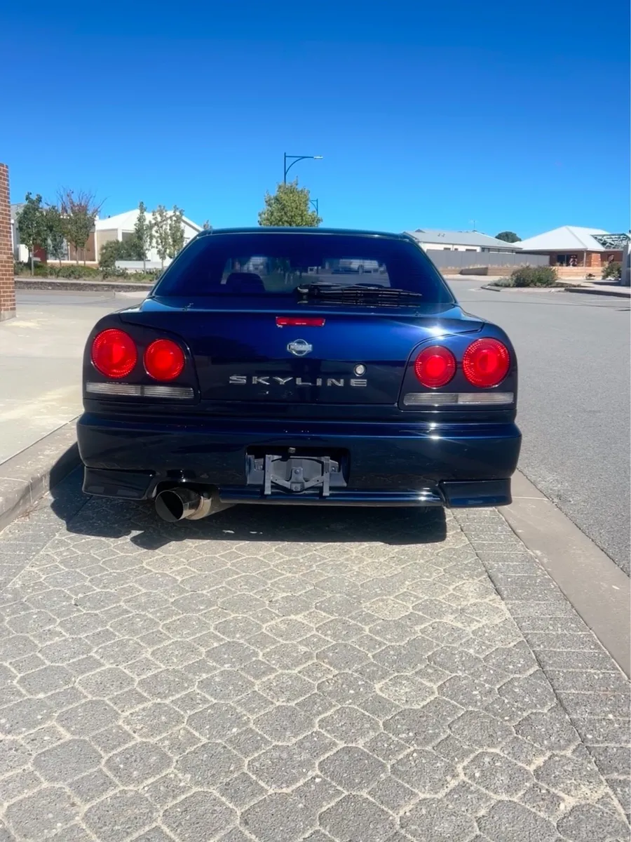 Nissan skyline r34 - Image 3