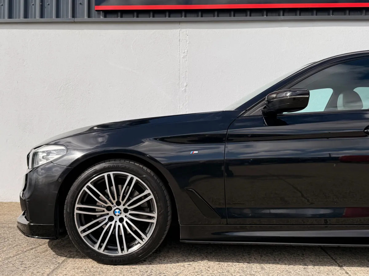 BMW 5-Series 520D M-Sport Auto 2017 - Image 6