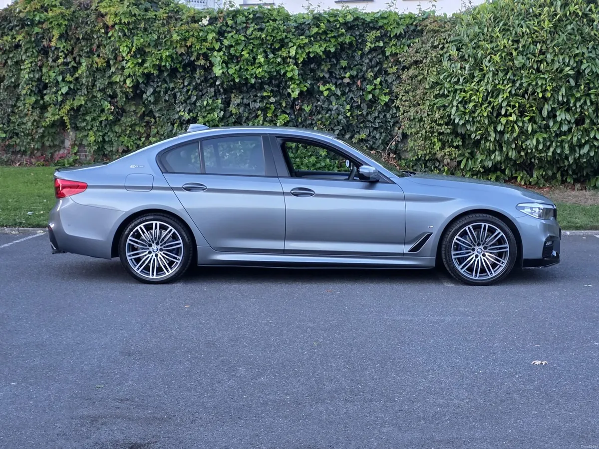 2017 BMW 530e M-Sport Automatic - Image 3