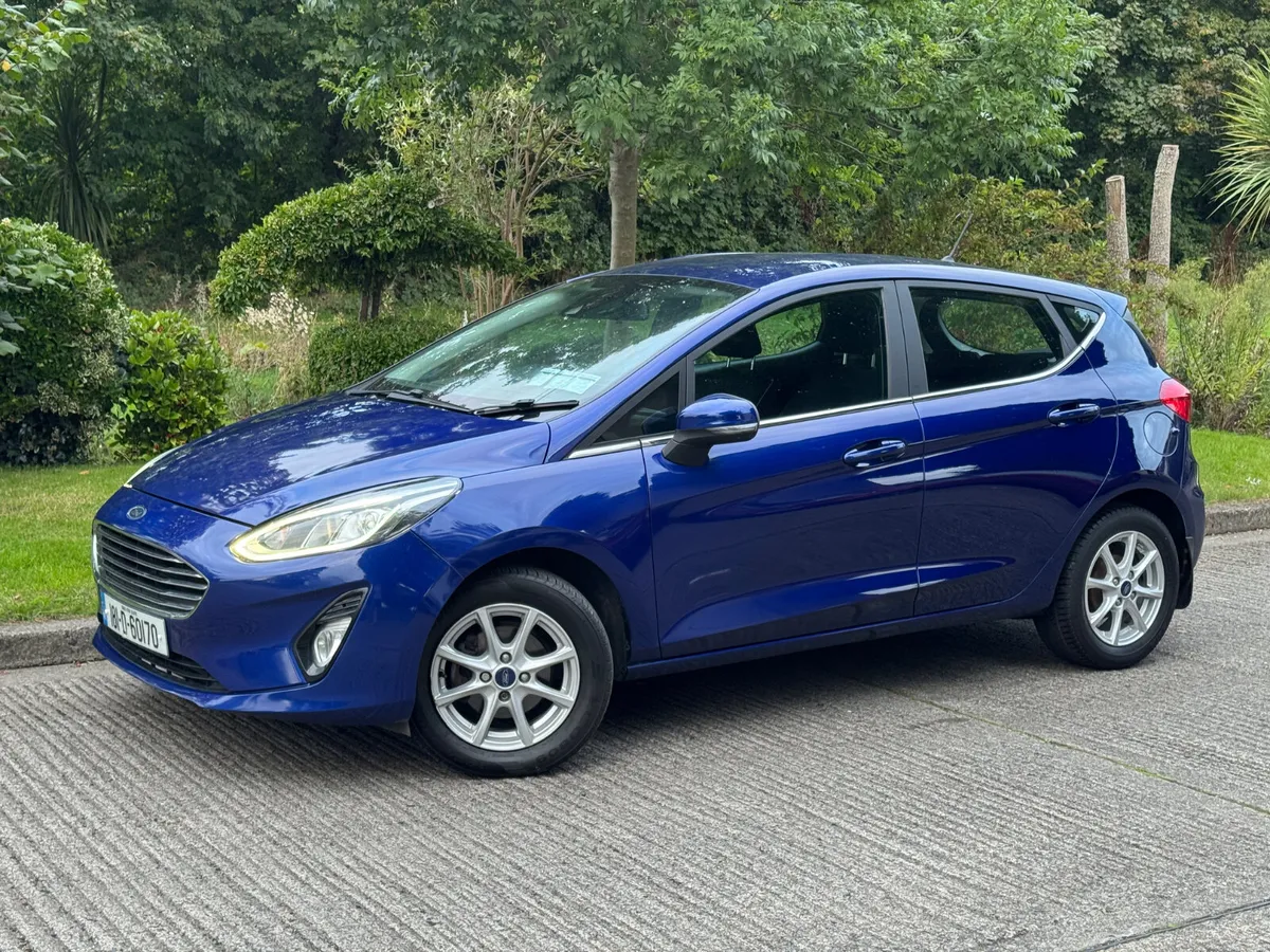 181 Ford Fiesta 1.1 Petrol 85PS ZETEC - Image 2