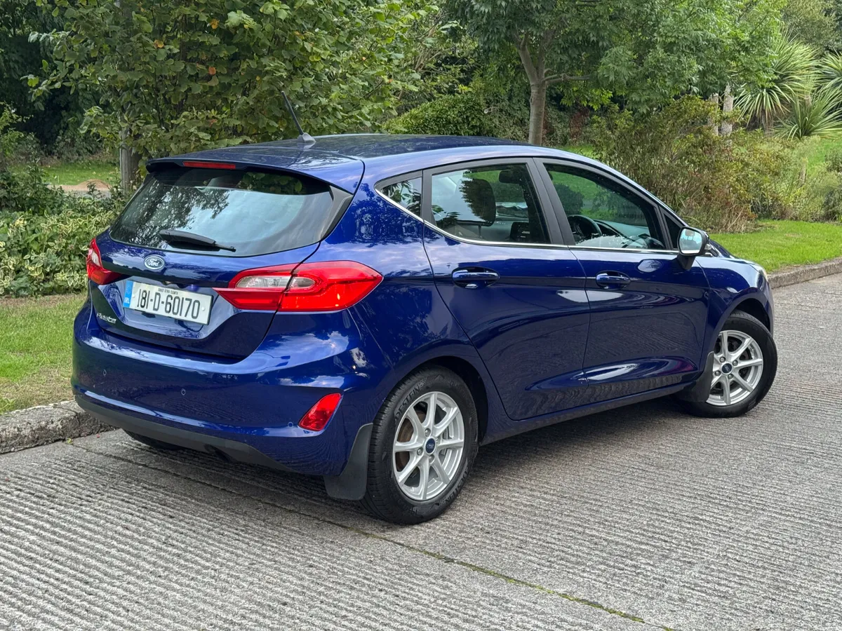 181 Ford Fiesta 1.1 Petrol 85PS ZETEC - Image 6