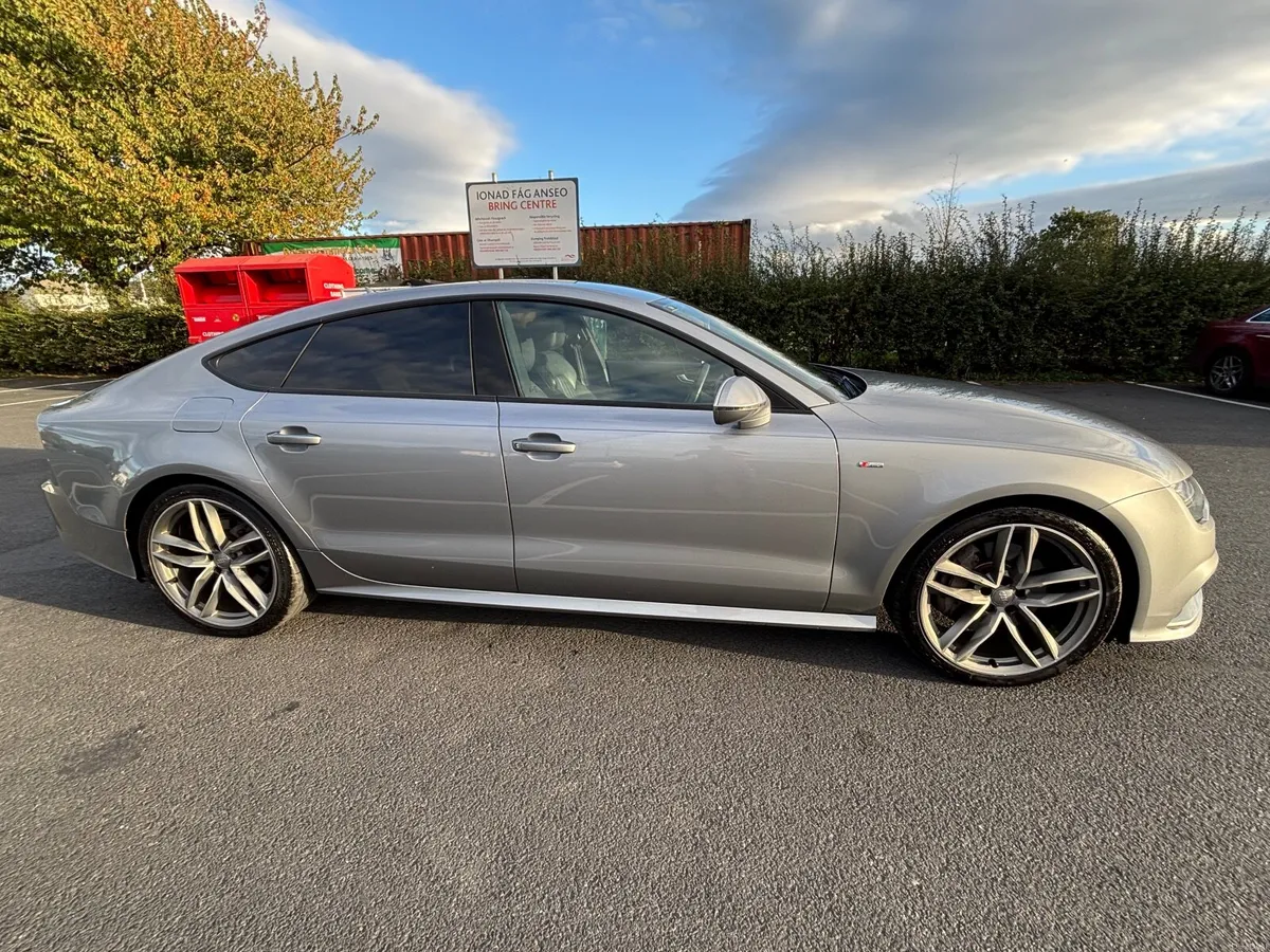 Audi A7 3.0TDI 326 S-Line Quattro Black Edition - Image 2