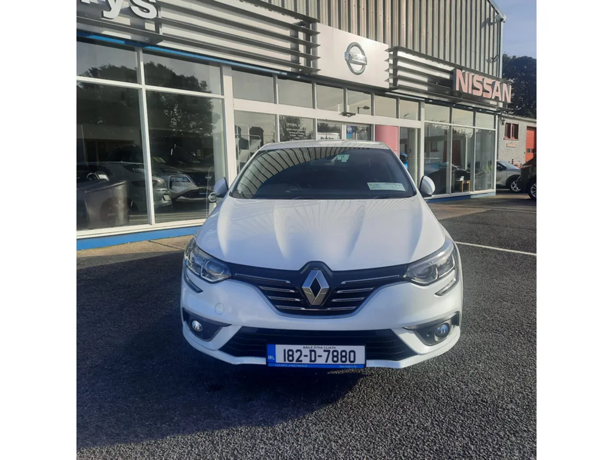 Renault Megane DYNAMIQUE S NAV DCI 110 4DR - Image 2