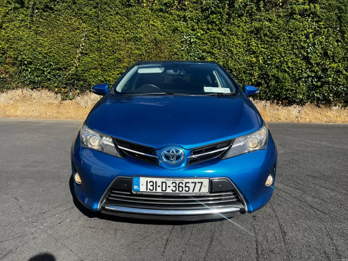 Toyota Auris 1.8 EXCEL VVT-I CVT 98BH 98BHP 5DR VV - Image 4
