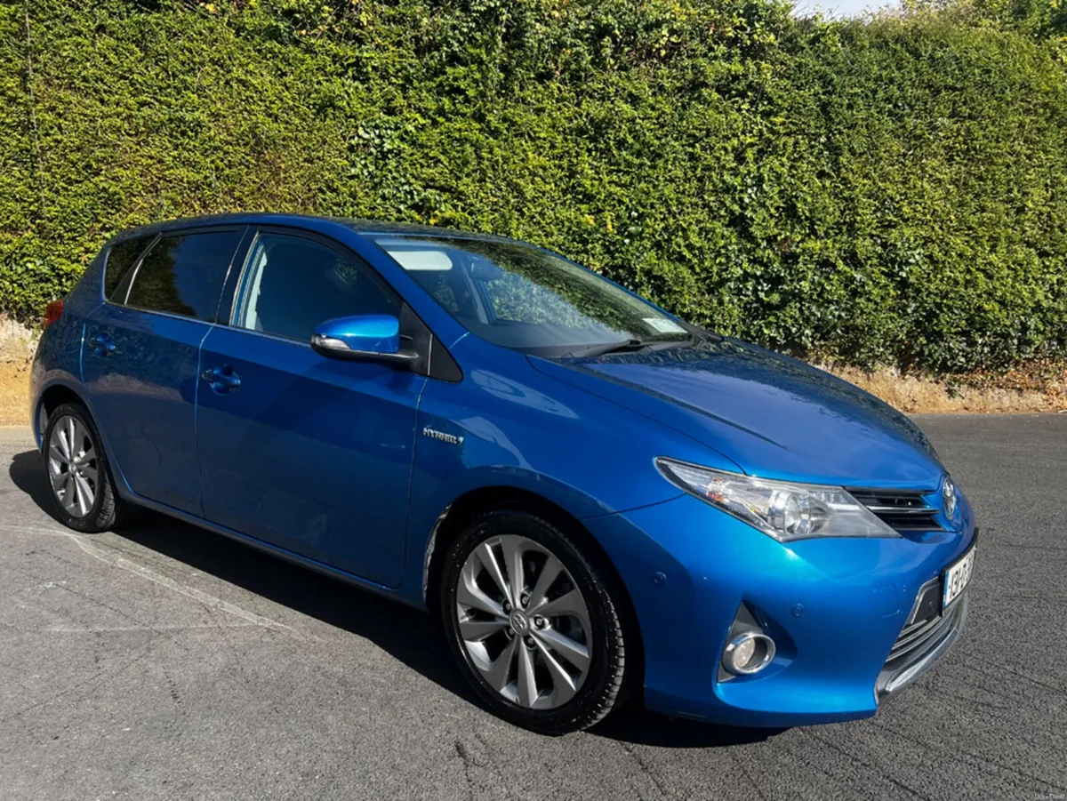 Toyota Auris 1.8 EXCEL VVT-I CVT 98BH 98BHP 5DR VV - Image 3