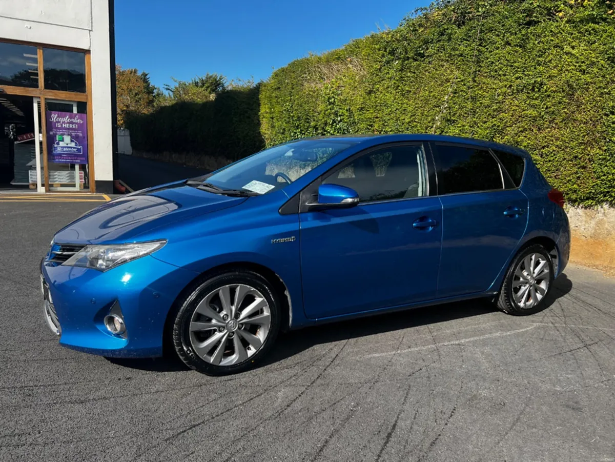 Toyota Auris 1.8 EXCEL VVT-I CVT 98BH 98BHP 5DR VV - Image 6