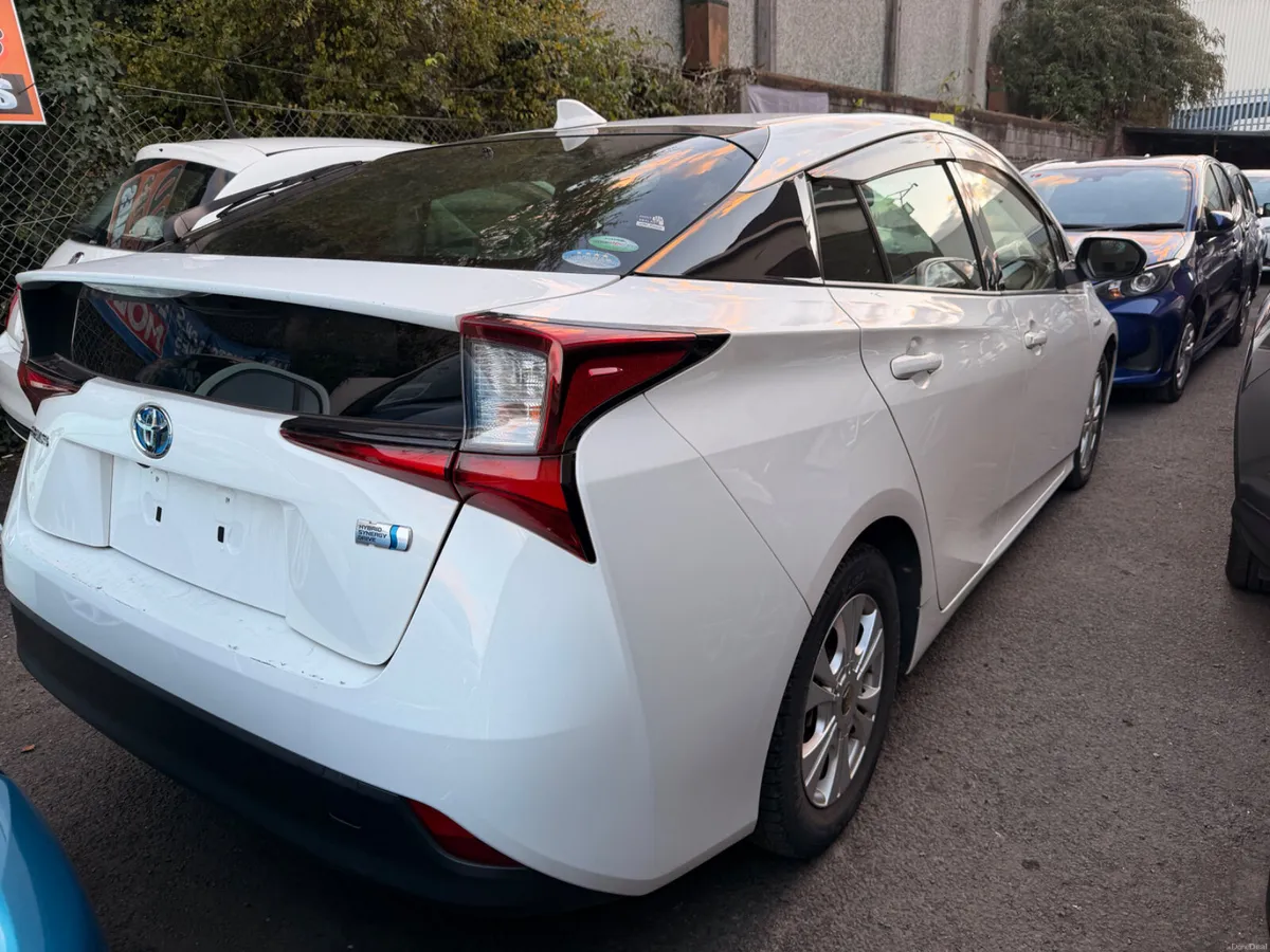 Toyota Prius 2022 Self charging hybrid - Image 5