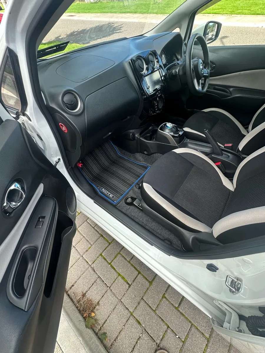 Nissan Note 1.2 petrol Hybrid E-Power Automatic - Image 6