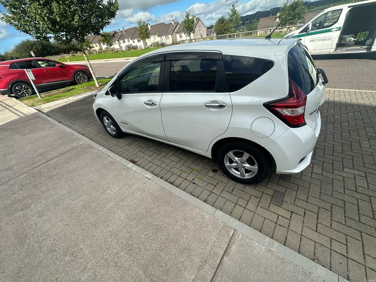 Nissan Note 1.2 petrol Hybrid E-Power Automatic - Image 2