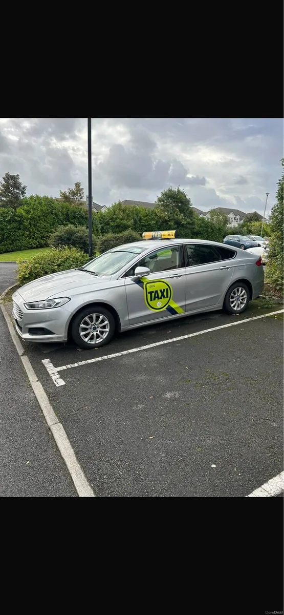 Ford Mondeo Taxi - Image 1
