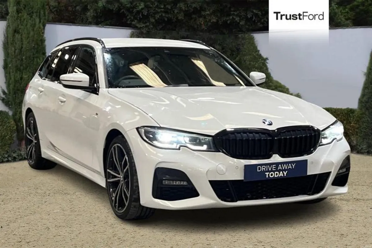 BMW 3-Series 320d xDrive MHT M Sport 5dr Step Auto - Image 1