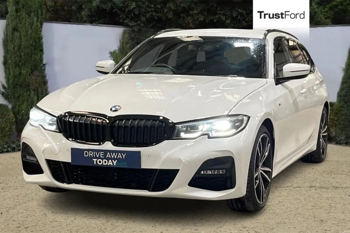 BMW 3-Series 320d xDrive MHT M Sport 5dr Step Auto - Image 5