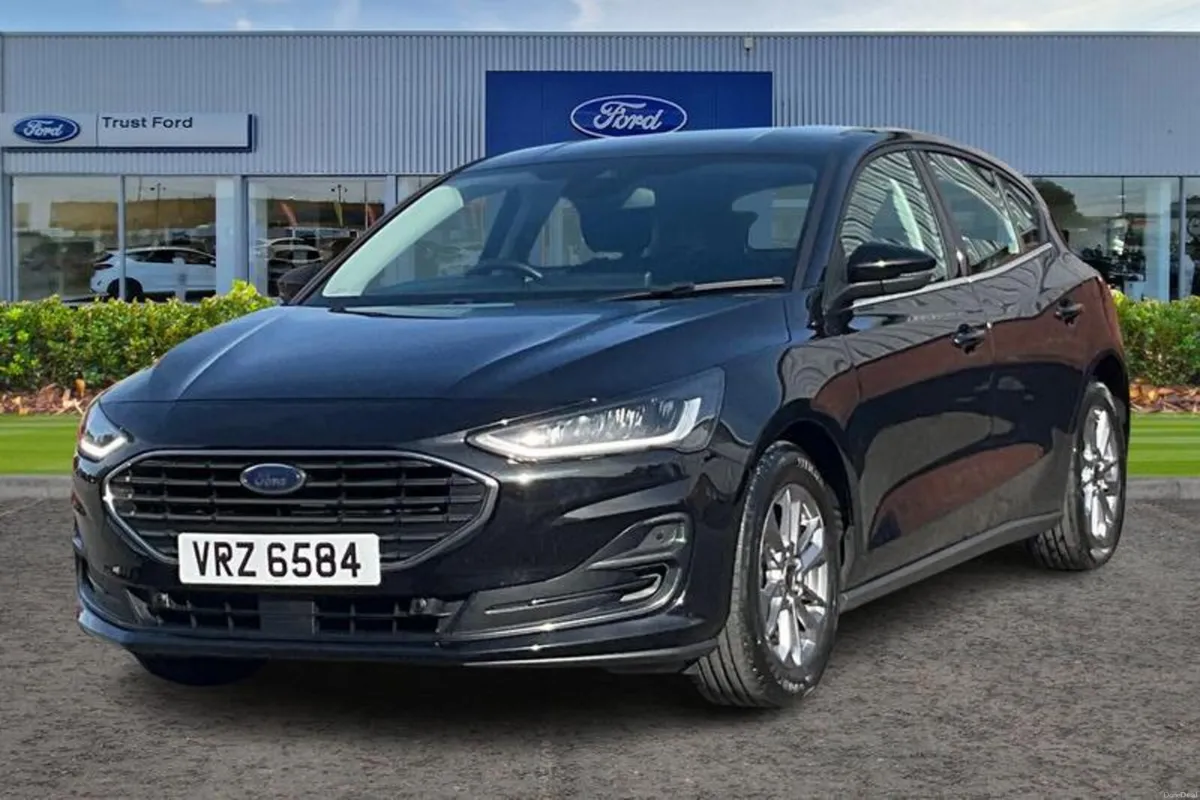 Ford Focus 1.0T EcoBoost MHEV Titanium Hatchback 5 - Image 5