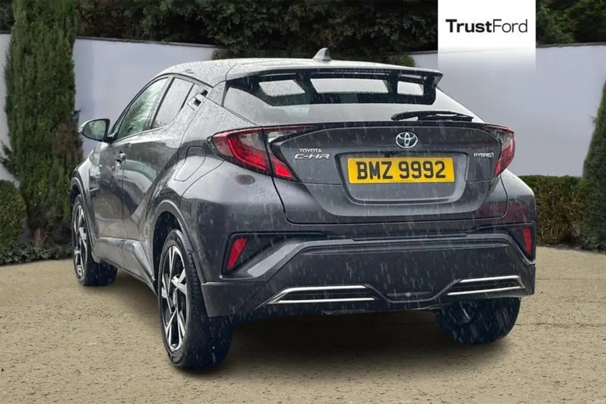 Toyota C-HR 2.0 Hybrid Design 5dr CVT- Heated Fron - Image 2