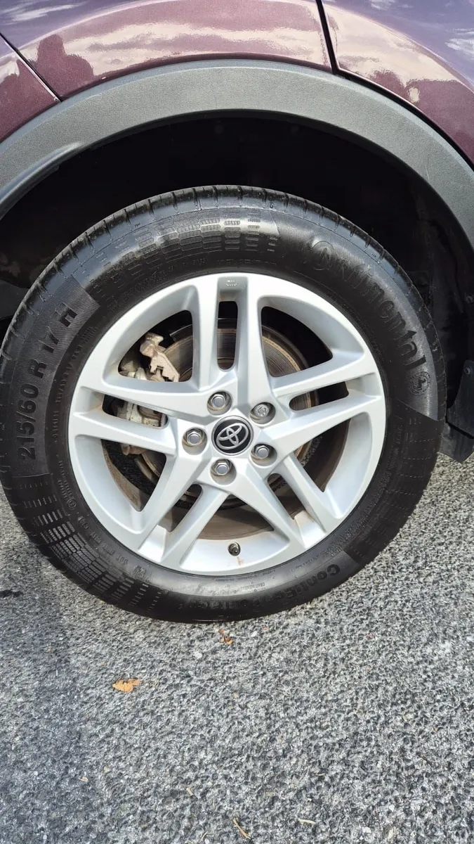 Toyota C-HR 2023 Hybrid 1.8 41,000 km - Image 5