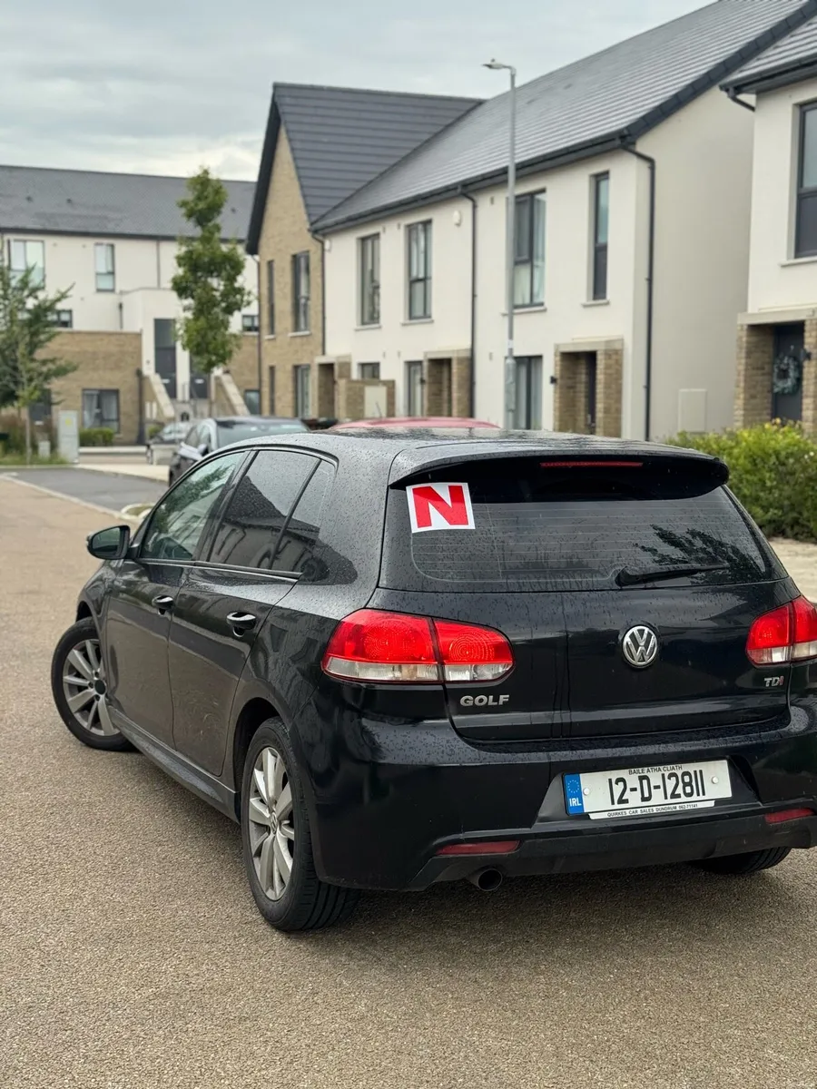 Volkswagen golf 2012 model - Image 1